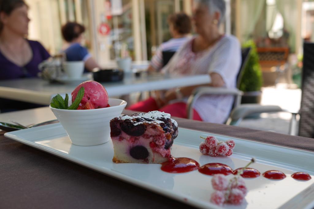 Auberge Aux Deux Sapins مونتريختر المظهر الخارجي الصورة