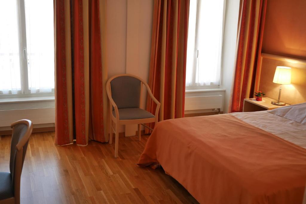 Auberge Aux Deux Sapins مونتريختر الغرفة الصورة